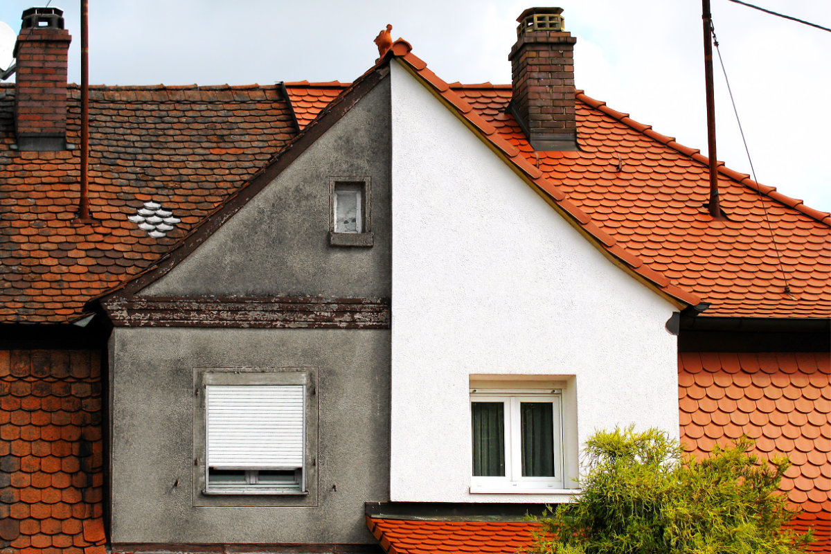 cleaning roof tiles before & after